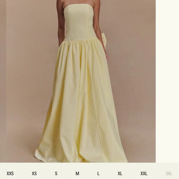 Meshki Dresses & Skirts - Elegant Butter Yellow Strapless Dress with Bow